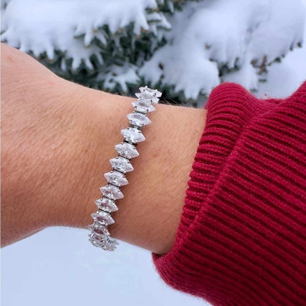 Park Lane “Blizzard” Tennis Bracelet! BNIB!! - Picture 2 of 14